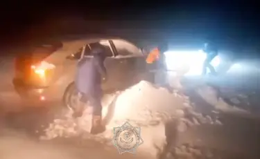 Жетісу облысында қар құрсауында қалған азаматтар құтқарылды