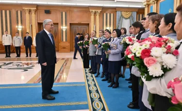 Президент вручил ключи от квартир сотрудникам Генеральной прокуратуры и силовых структур