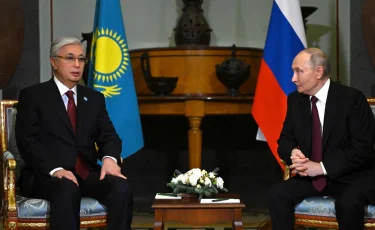 Глава государства провел встречу с Президентом Российской Федерации