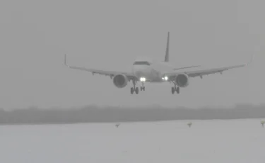 Непогода в Астане стала причиной задержки около 20 авиарейсов