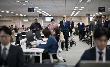 Президент осмотрел Ситуационный центр Токио по чрезвычайным ситуациям