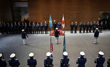 Жапония Премьер-министрінің офисінде Қасым-Жомарт Тоқаевты ресми қарсы алу рәсімі өтті