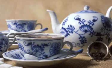 Жительница Мангистау заманила знакомых выгодными предложениями и обманула на миллионы