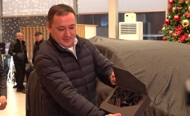 Автолизинг: Алматыда алғашқы көлік табысталды