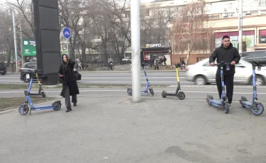 Опасный вид транспорта: в Казахстане ужесточили требования к езде на электросамокатах