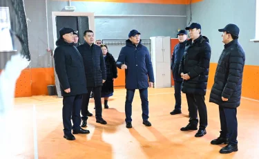 Алматы әкімі Сұлуcай шағынауданында инженерлік желілердің құрылысын тексерді