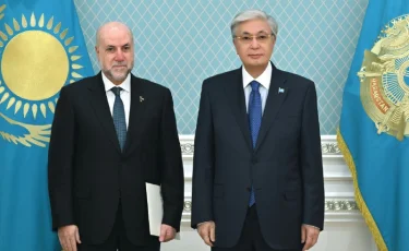 Глава государства встретился с Верховным судьей Палестины, советником Президента по делам религий