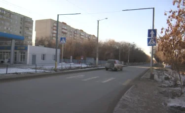 Чудом осталась жива: в Актобе на пешеходном переходе сбили 6-летнюю девочку