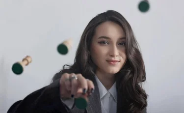 Жансая Абдумалик резко ответила на вопрос о «гонке» с Бибисарой Асаубаевой