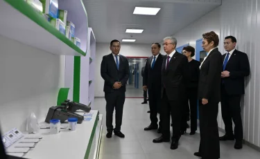 Президент Жамбыл облысындағы фармацевтикалық кәсіпорындар қызметімен танысты