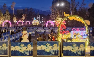 Концерт на площади «Астана»: как алматинцы провожают старый и встречают Новый год