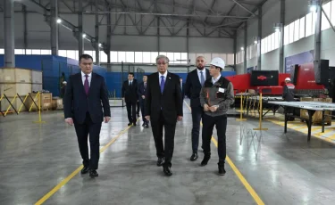 Глава государства посетил завод Tausogar