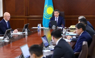 Премьер-министр поручил сохранить темп роста экономики