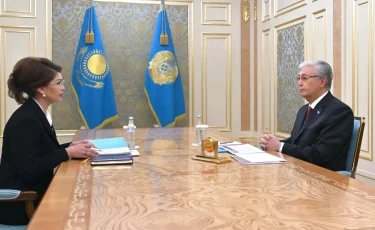 Глава государства встретился с заместителем Премьер-министра – министром культуры и информации Аидой Балаевой