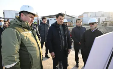 Аким Алматы Дархан Сатыбалды проверил ход строительства станции метро «Калкаман»