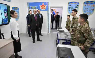 Президент Тараздағы мамандандырылған әскери мектеп-интернатқа барды