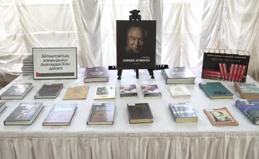 Жазушы Шыңғыс Айтматовтың кітабы алғаш рет вьетнам тілінде жарық көрді