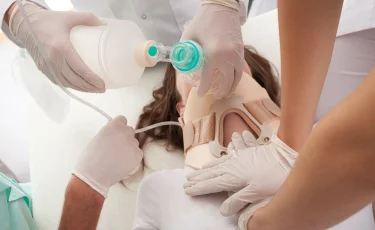 Отравление газом в поезде в Алматы: медики рассказали о пострадавших детях