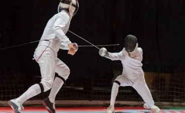 Казахстанский фехтовальщик завоевал "золото" этапа Кубка мира среди кадетов