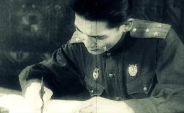 Қасым-Жомарт Тоқаев Бауыржан Момышұлына «Халық қаһарманы» атағын беру туралы шешім қабылдағанын мәлімдеді