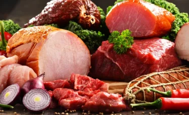 На что казахстанцы тратят больше всего денег