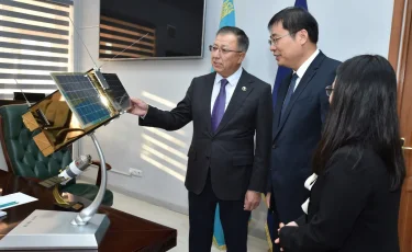 ҚазҰУ мен СБПУ-дың бірлескен наноспутнигі орбитаға шығарылды