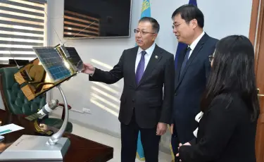 ҚазҰУ мен СБПУ-дың бірлескен наноспутнигі орбитаға шығарылды