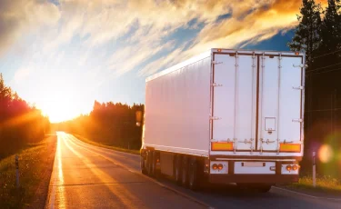 Без груза и денег: полиция предупреждает о мошенниках в сфере логистики (видео)