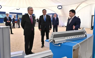 Глава государства посетил малую индустриальную зону «Тараз»