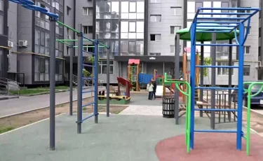 В Турксибском районе благоустроили дворовые территории в рамках текущего ремонта