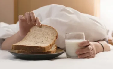 Тамақтан кейін неге жатуға болмайды - дәрігер ескертуі