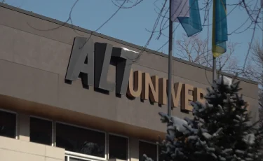 Оқытушыға пышақ жарақатын салған студент ұсталды