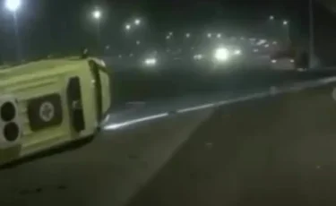 Алматыда жедел жәрдем көлігі жол апатына ұшырап, бір адам қаза тапты