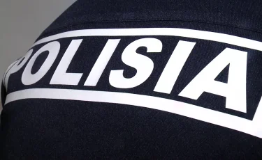 Көпірден секіріп кеткен: Астанада суицид жасамақ болған әйел құтқарылды