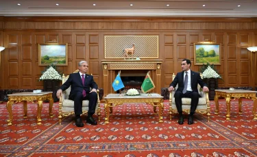 Мемлекет басшысы Түрікменстан Президентімен кездесу өткізді