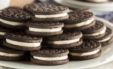 «Вместо крема – клей»: санврачи проверили нашумевшее шоколадное печенье