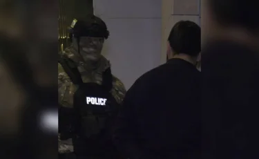 Повар алматинского ночного клуба торговал наркотиками на рабочем месте (видео)