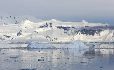 «Не будите то, что спит»: загадочные саркофаги обнаружены в Антарктике