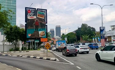 Алматының сыртқы жарнамасы Оңтүстік-Шығыс Азия қалаларында пайда болды