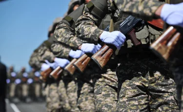 Армия жастарды еліміздің нағыз азаматы етіп тәрбиелеуі керек – Президент