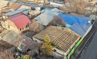 Алматыда заңсыз салынған тағы бір нысан сүрілді