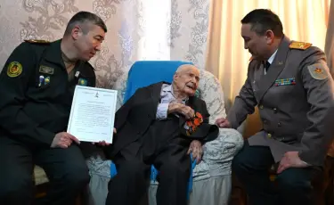 В Алматы фронтовику-связисту исполнилось 100 лет