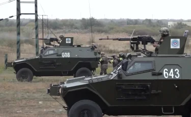 Престиж службы и социальные гарантии: какие реформы происходят в вооруженных силах Казахстана