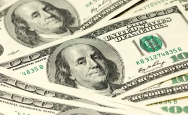 Пока все спокойно: что происходит с долларом в Казахстане