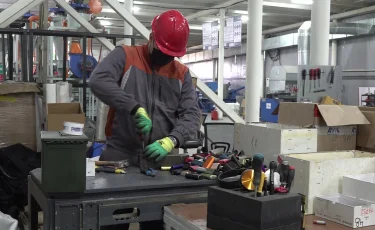 Қала келбеті: Алматыда Орталық Азиядағы жалғыз батарея өңдеу зауыты жұмыс істейді