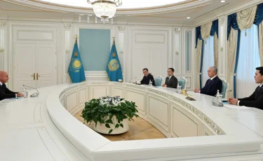 Глава государства встретился с президентом Международной федерации лыжного спорта и сноуборда