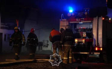 Пожар на складе в мегаполисе полностью ликвидирован