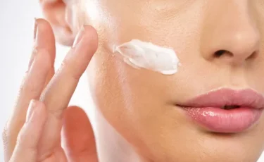 Қыста бет терісін қалай қорғау керек - дерматологтар кеңесі