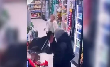 Грабитель напал на женщину в одном из магазинов Алматы