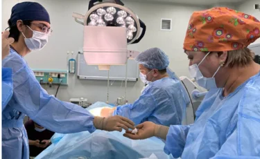 Алматыда жұлынның туа біткен кемістігі бар 2 балаға ота жасалды